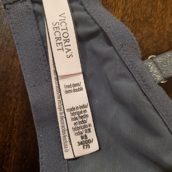 Victoria's Secret Grey Lace Bra (36DDD) - Picture 4 of 6